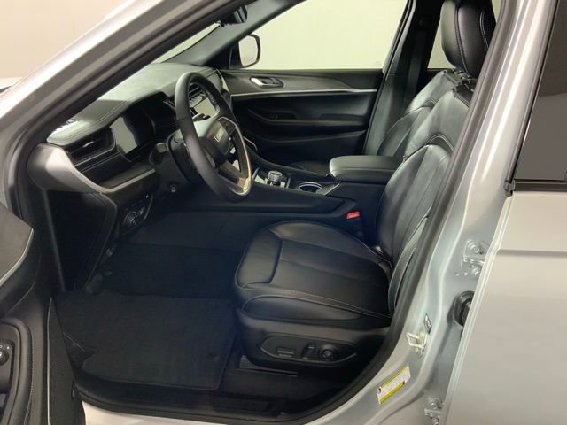 Used 2024 Jeep Grand Cherokee Limited 4xe w/ Luxury Tech Group II image 41