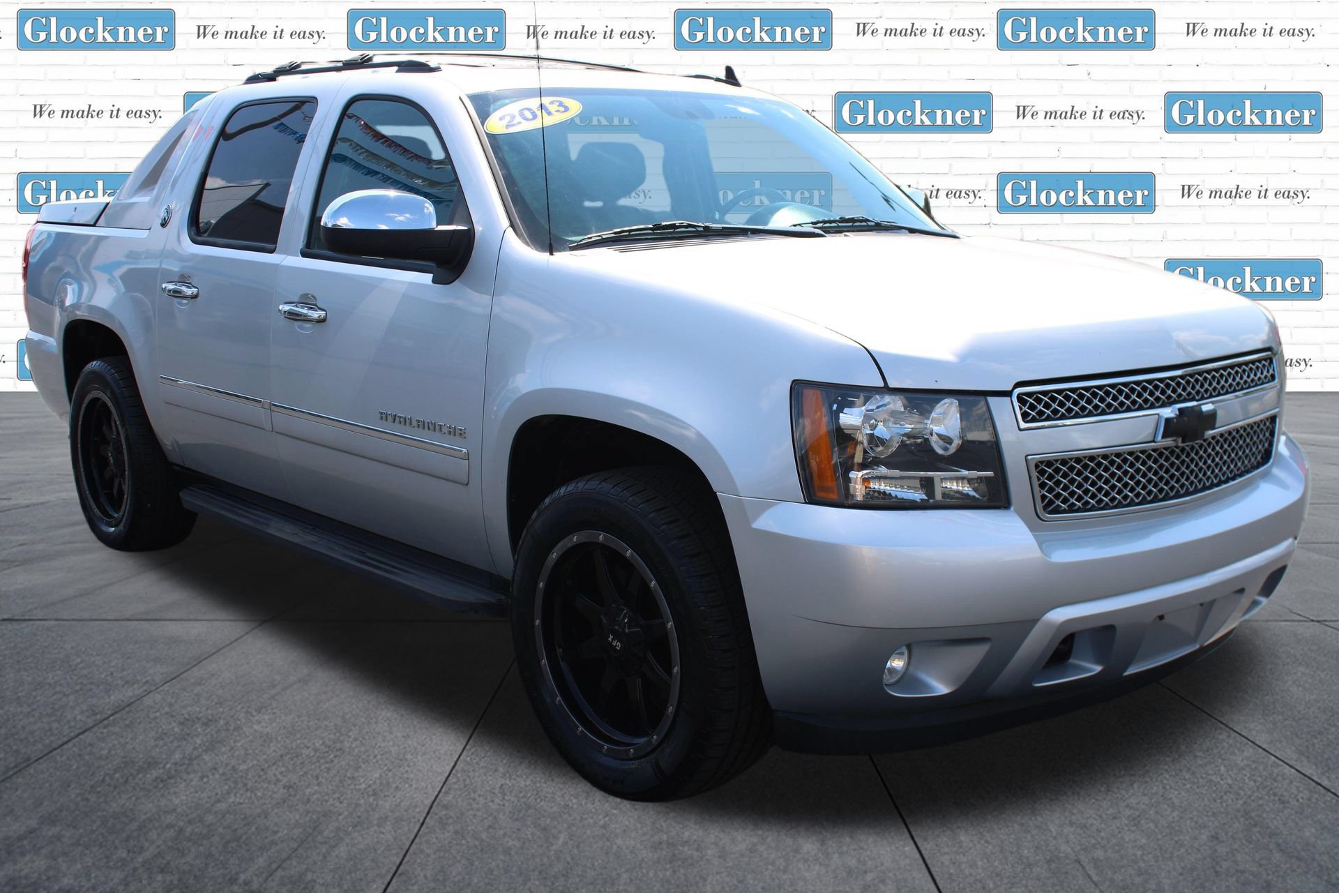 Used 2013 Chevrolet Avalanche LTZ AWD/4WD image 3