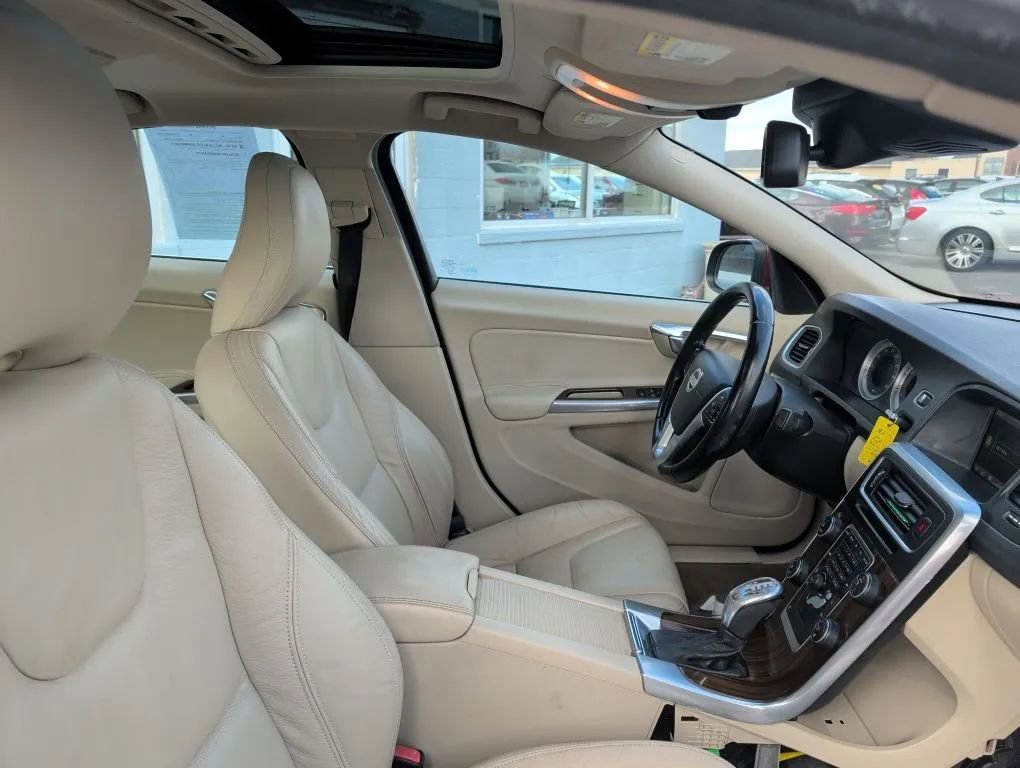 Used 2013 Volvo S60 T5 image 22