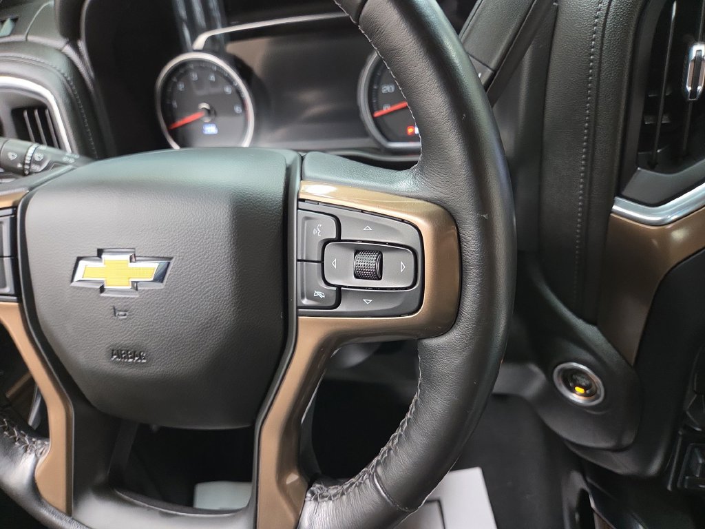 Used 2021 Chevrolet Silverado 1500 High Country w/ Technology Package AWD/4WD image 18