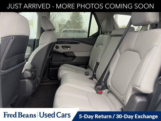 Used 2023 Honda Pilot EX-L image 12