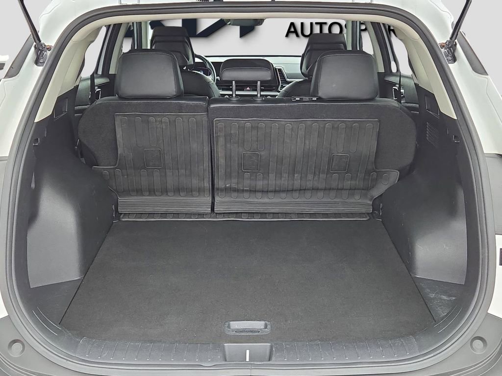 Used 2023 Kia Sportage EX image 25