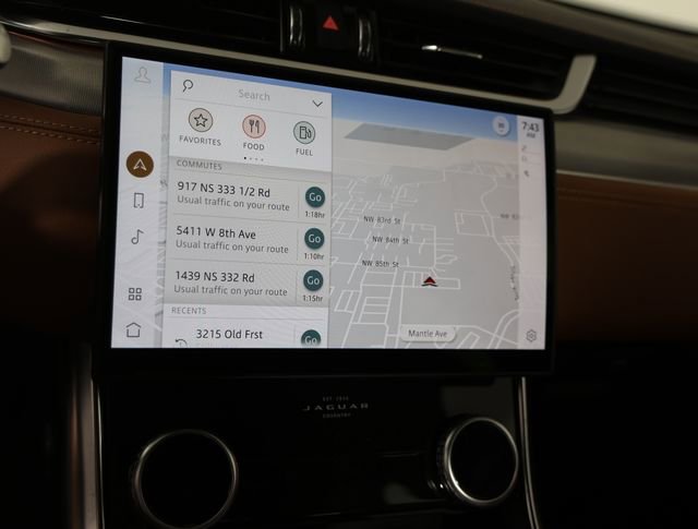 Used 2022 Jaguar XF R-Dynamic SE image 7