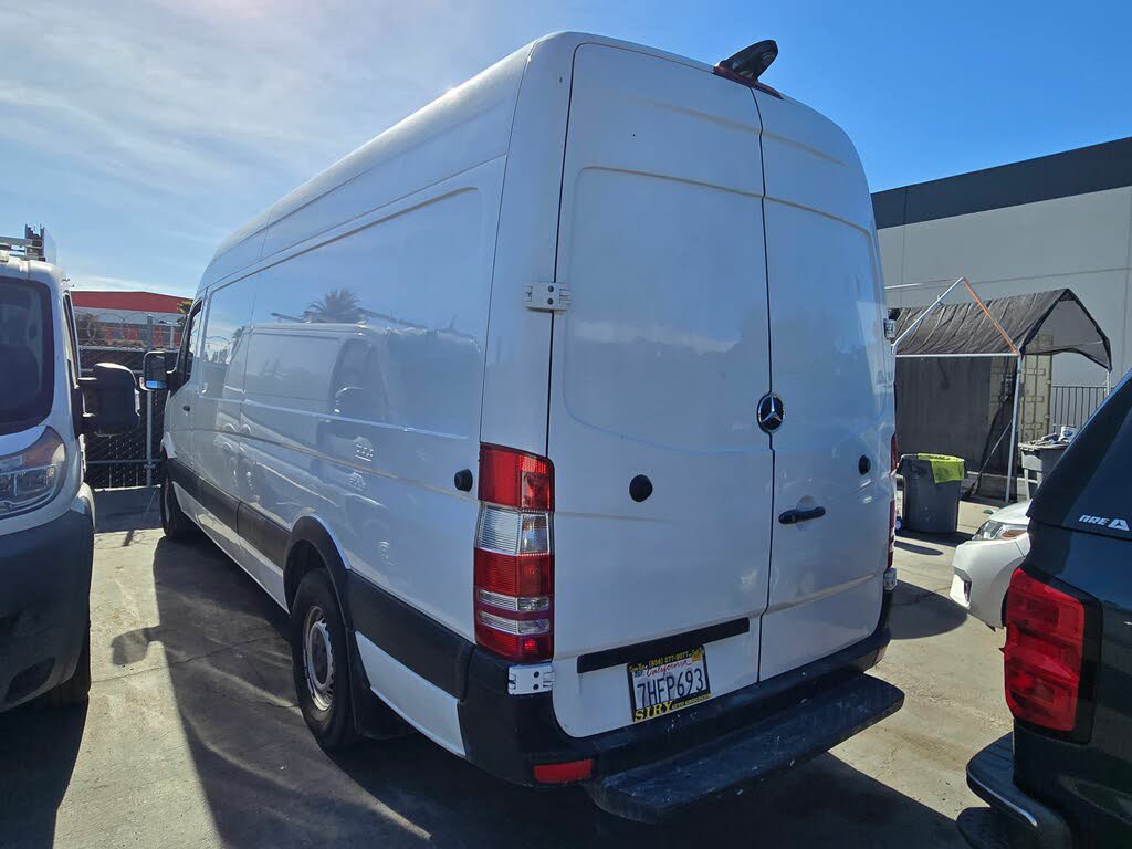 Used 2014 Mercedes-Benz Sprinter 2500 image 11