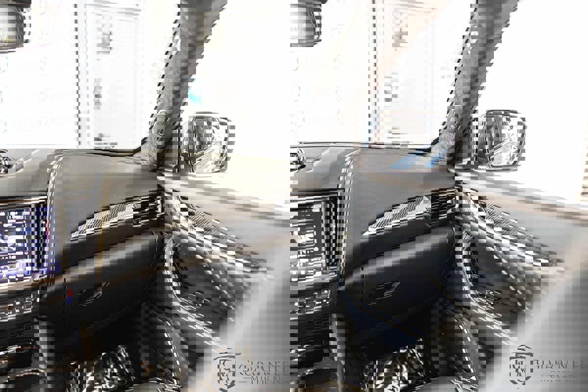 Used 2022 Maserati Levante F Tributo image 41