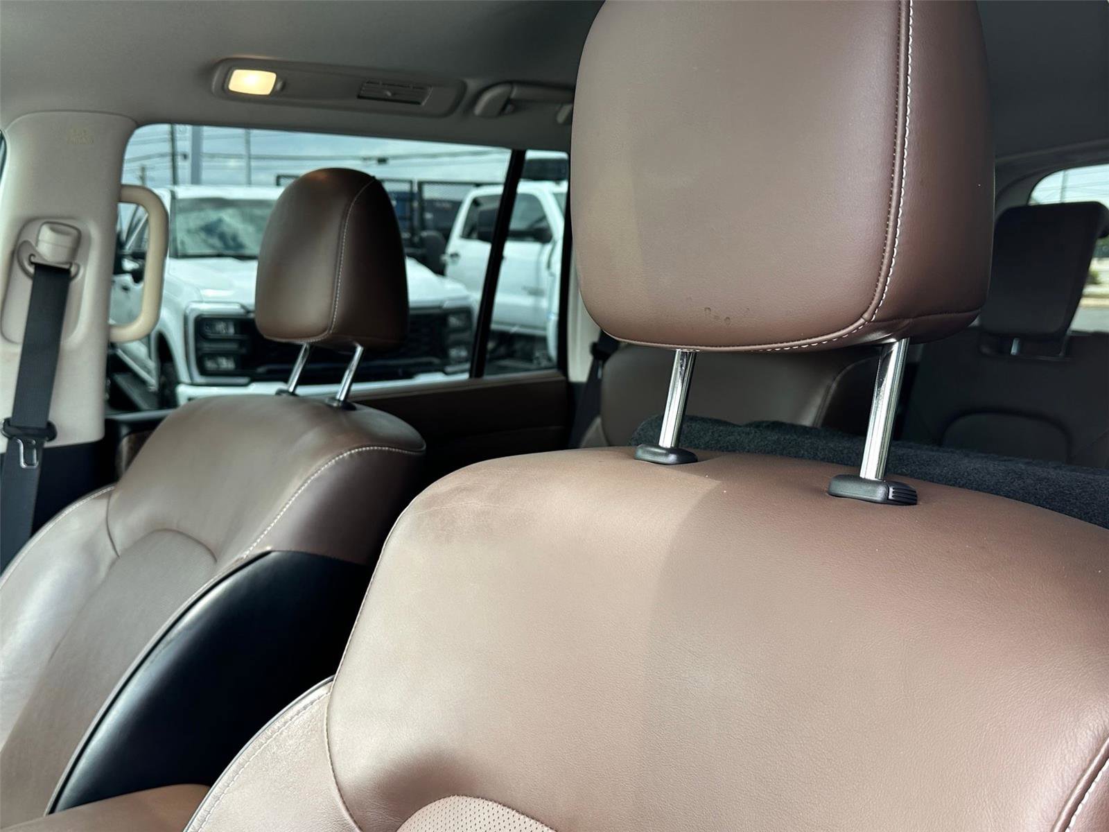 Used 2023 INFINITI QX80 Premium Select w/ Cargo Package AWD/4WD image 9