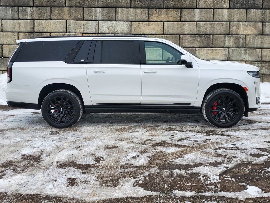 Certified 2024 Cadillac Escalade ESV Sport w/ LPO, ONYX Package image 9