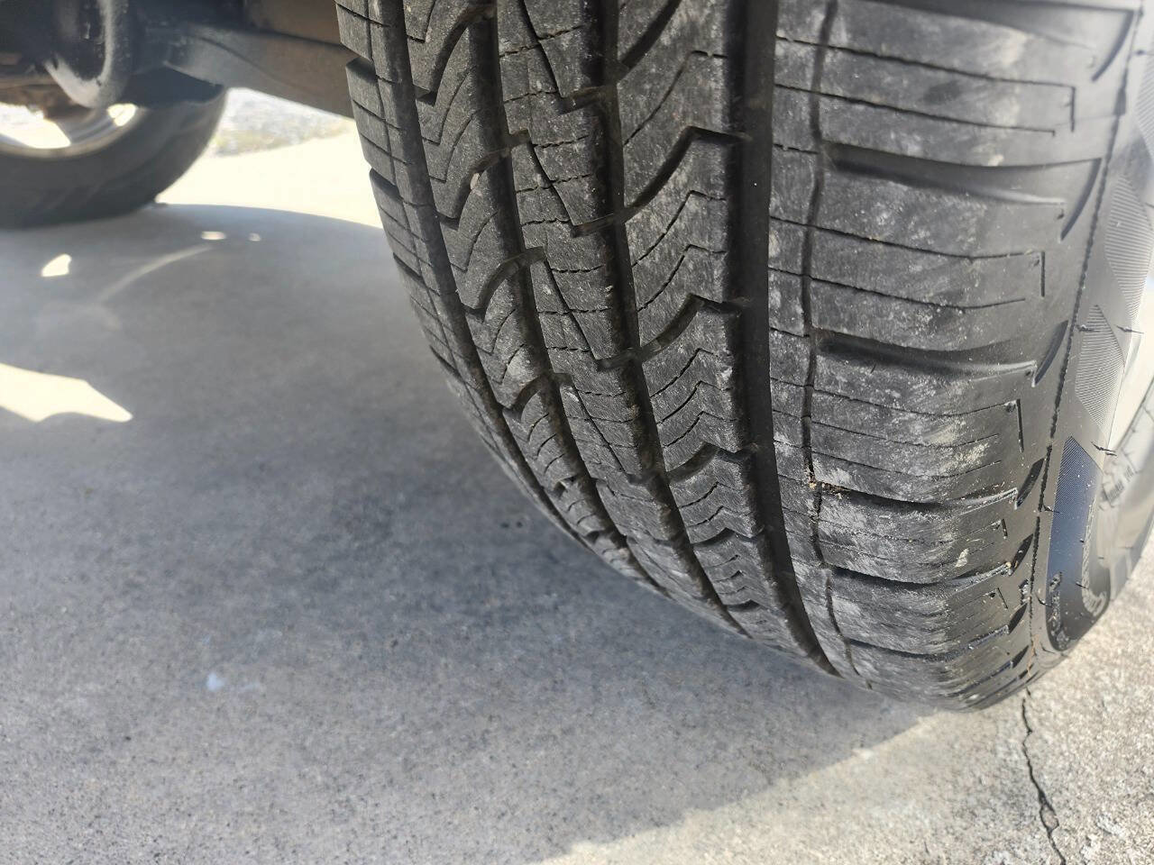 Used 2013 GMC Sierra 1500 SLE w/ Power Tech Package image 26