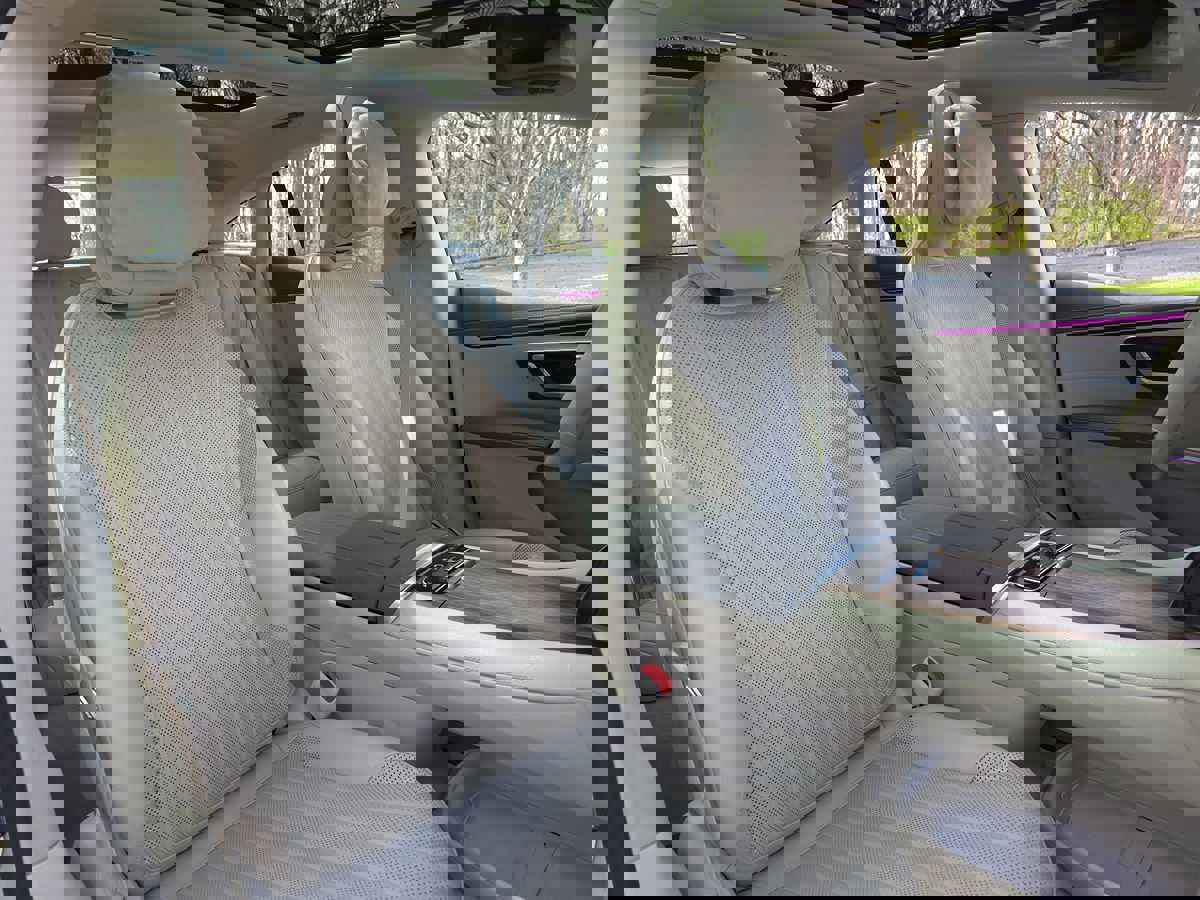 Used 2023 Mercedes-Benz EQS 580 4MATIC Sedan image 21