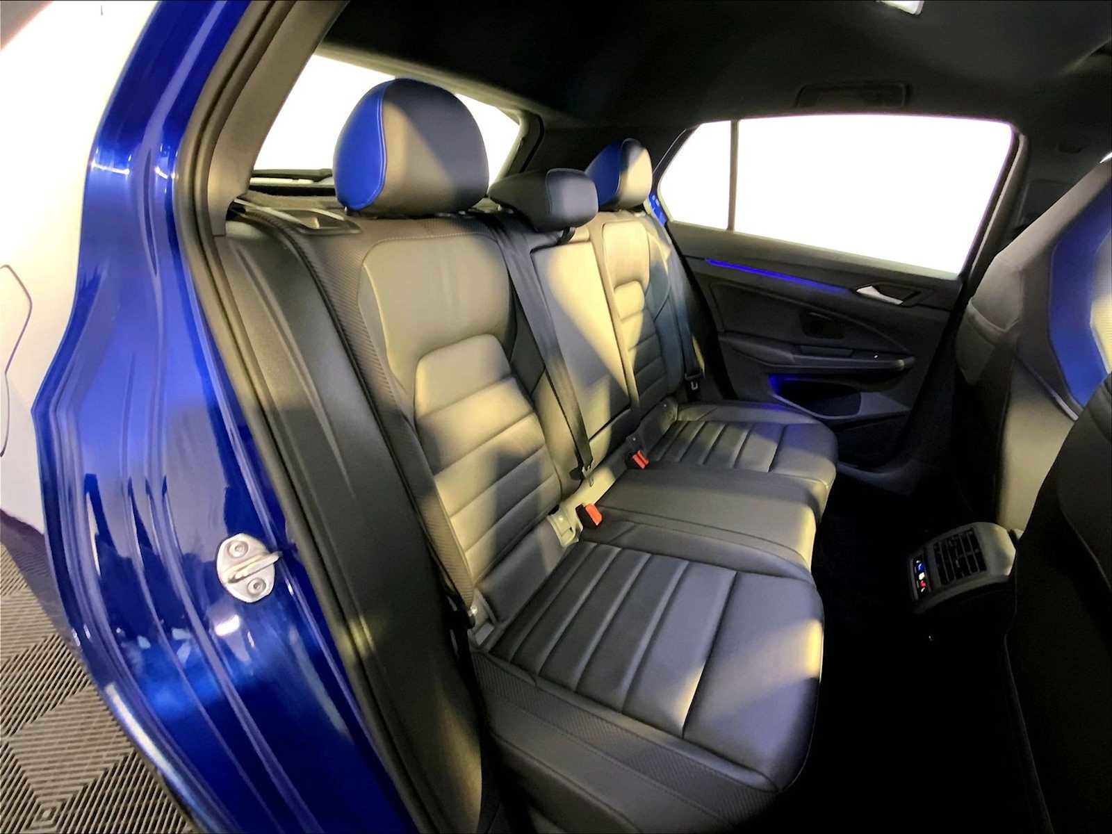 Used 2023 Volkswagen Golf R AWD/4WD image 23