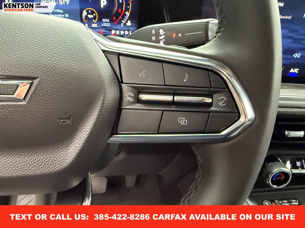 Used 2025 Chevrolet Suburban Z71 image 18