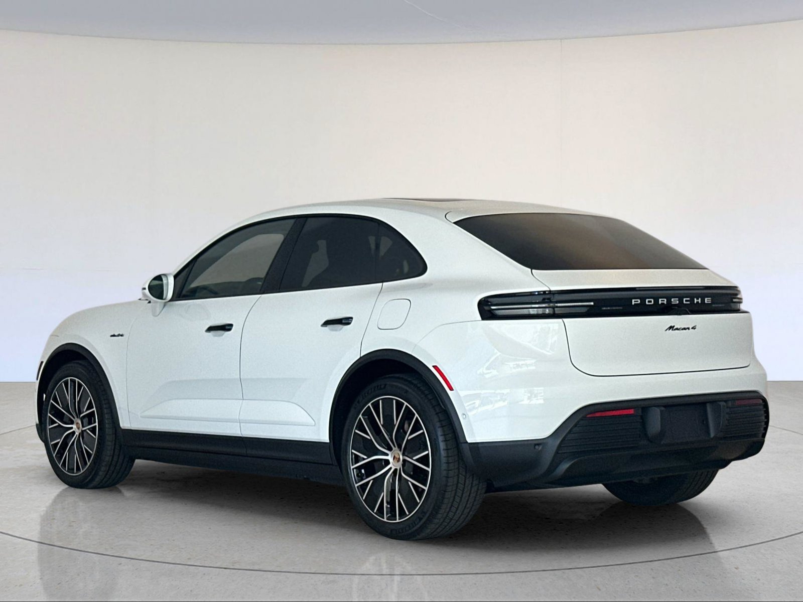 New 2026 Porsche Macan 4 Electric AWD/4WD image 3