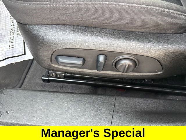 Used 2024 Chevrolet Malibu LT FWD image 12