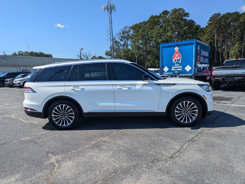 Used 2020 Lincoln Aviator Reserve w/ Elements Package Plus RWD image 3