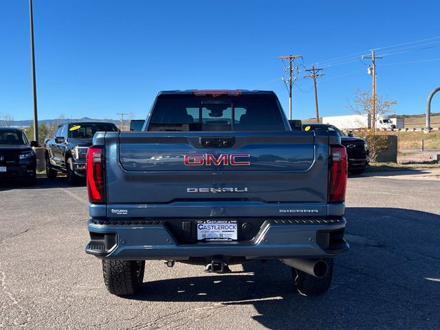 Certified 2026 GMC Sierra 3500 Denali w/ Denali Reserve Package AWD/4WD image 4
