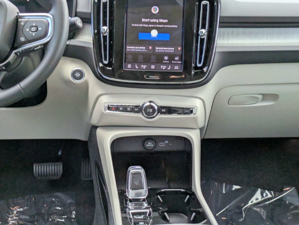 New 2026 Volvo XC40 B5 Ultra AWD/4WD image 19