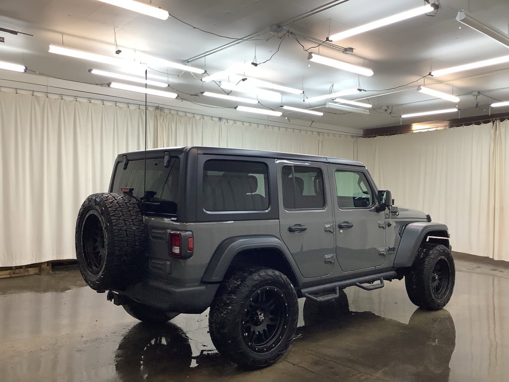 Used 2023 Jeep Wrangler Sport S image 6
