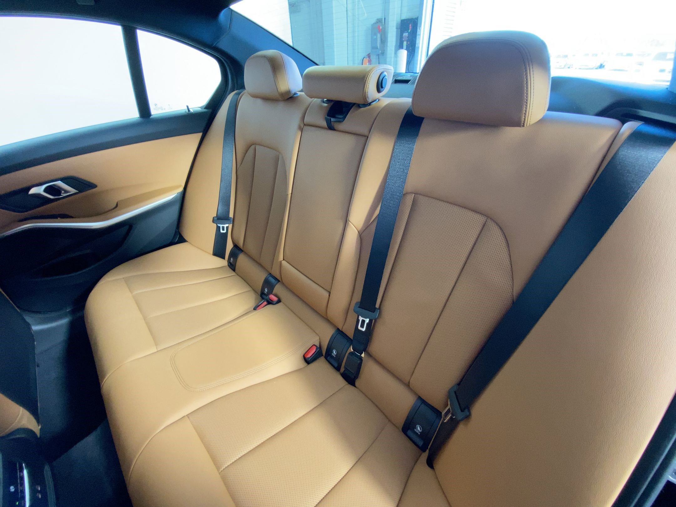 Used 2026 BMW 330i Sedan w/ Convenience Package image 28