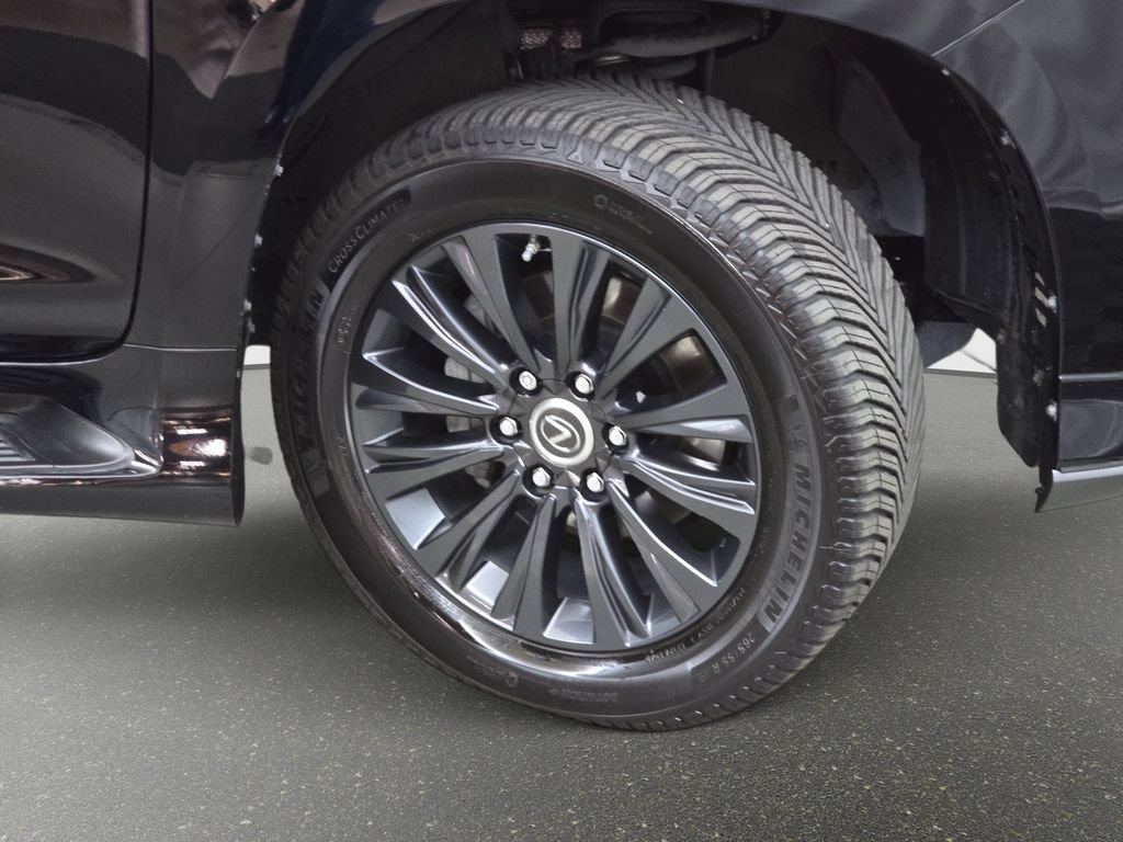 Certified 2023 Lexus GX 460 Luxury w/ Sport Design Package AWD/4WD image 34