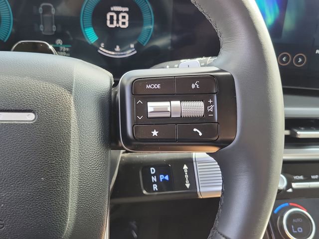 Used 2025 Hyundai Santa Fe SEL image 6