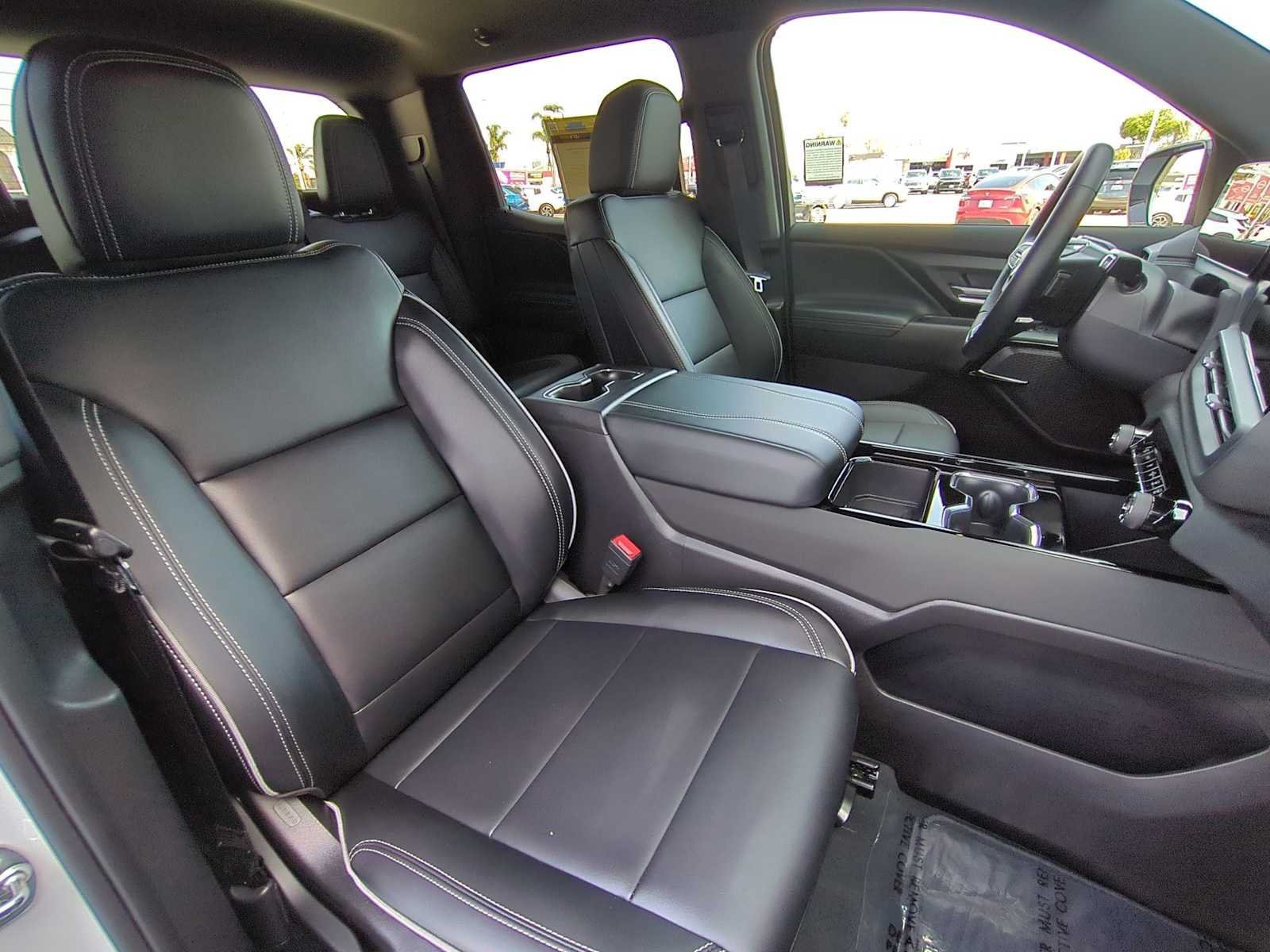 Used 2026 Chevrolet Silverado EV LT AWD/4WD image 27