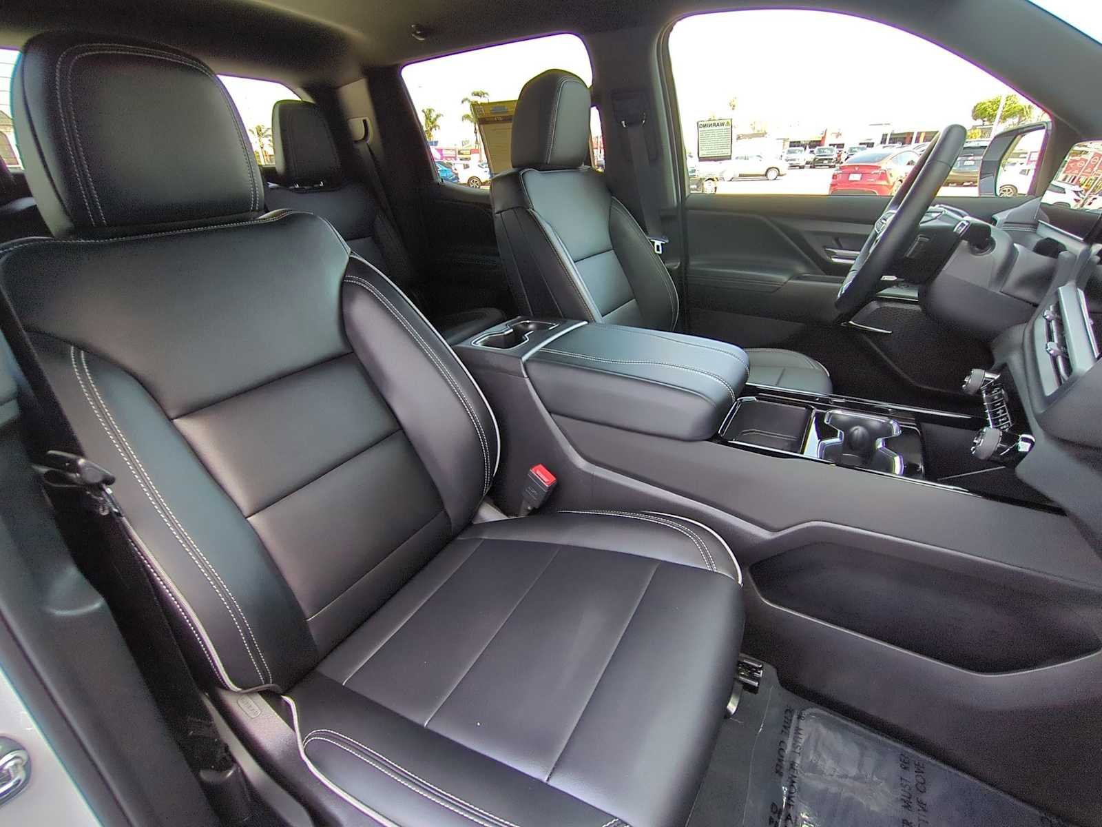 Used 2026 Chevrolet Silverado EV LT AWD/4WD image 27