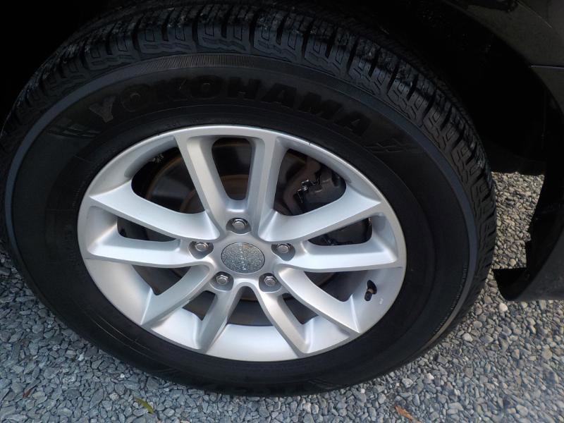 Used 2016 Dodge Grand Caravan SXT image 27