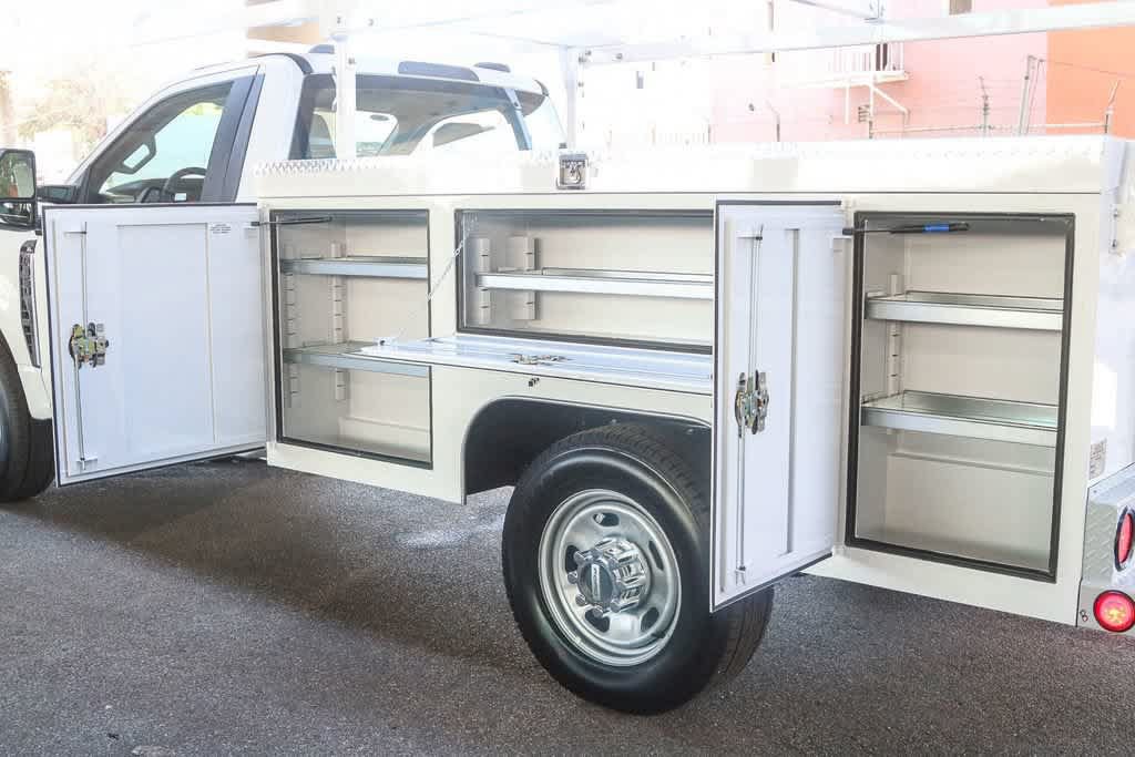 New 2026 Ford F350 XL w/ XL Chrome Package RWD image 15