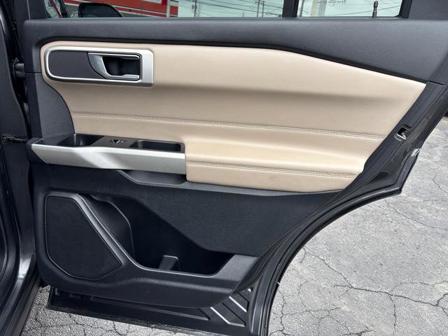 Used 2020 Ford Explorer XLT w/ Equipment Group 202A image 14