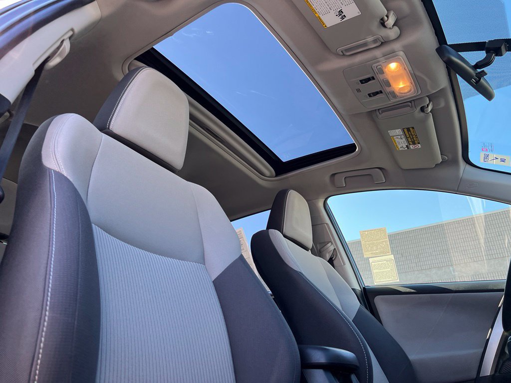 Used 2015 Toyota RAV4 XLE FWD image 20