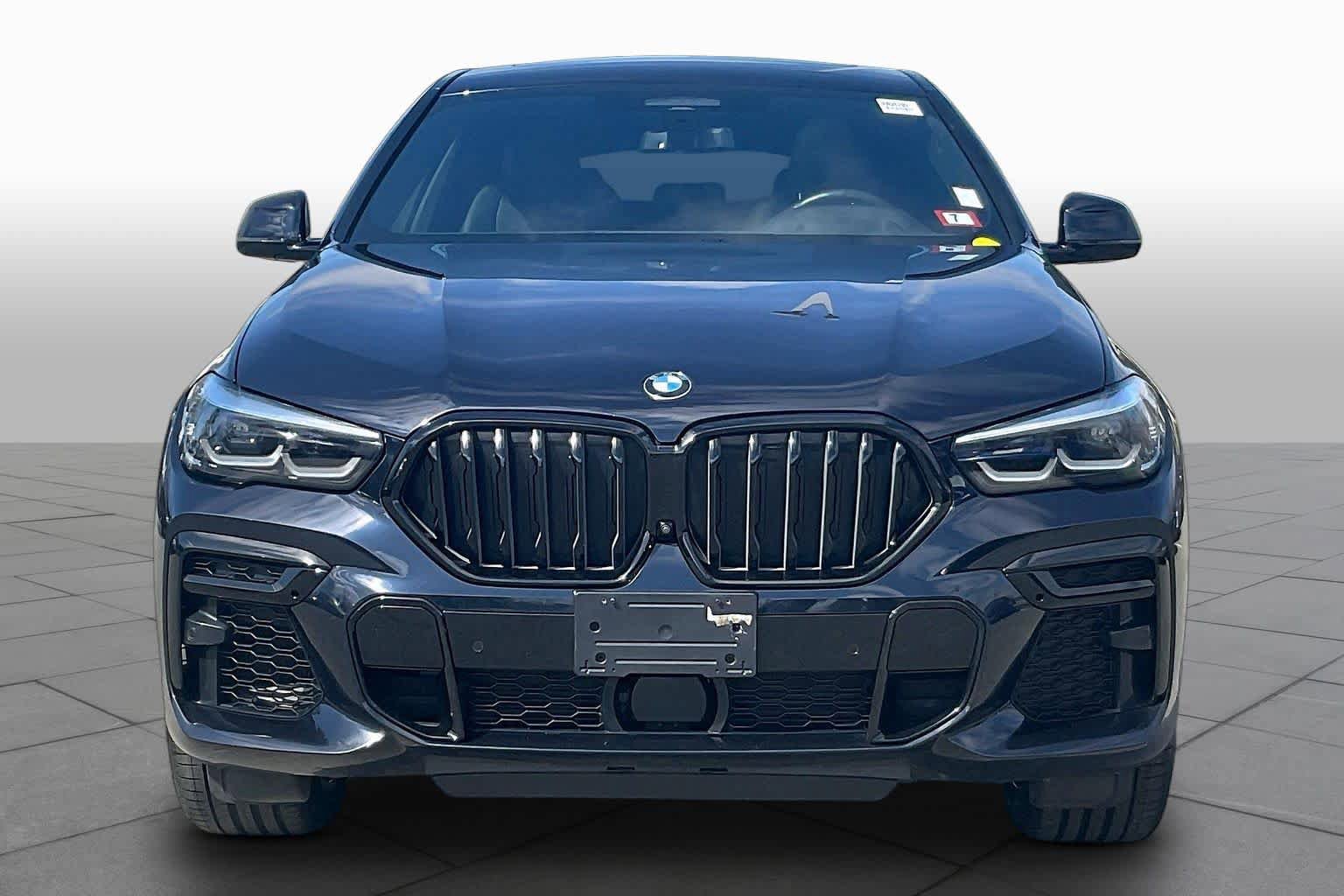 Certified 2022 BMW X6 xDrive40i w/ M Sport Package AWD/4WD image 3