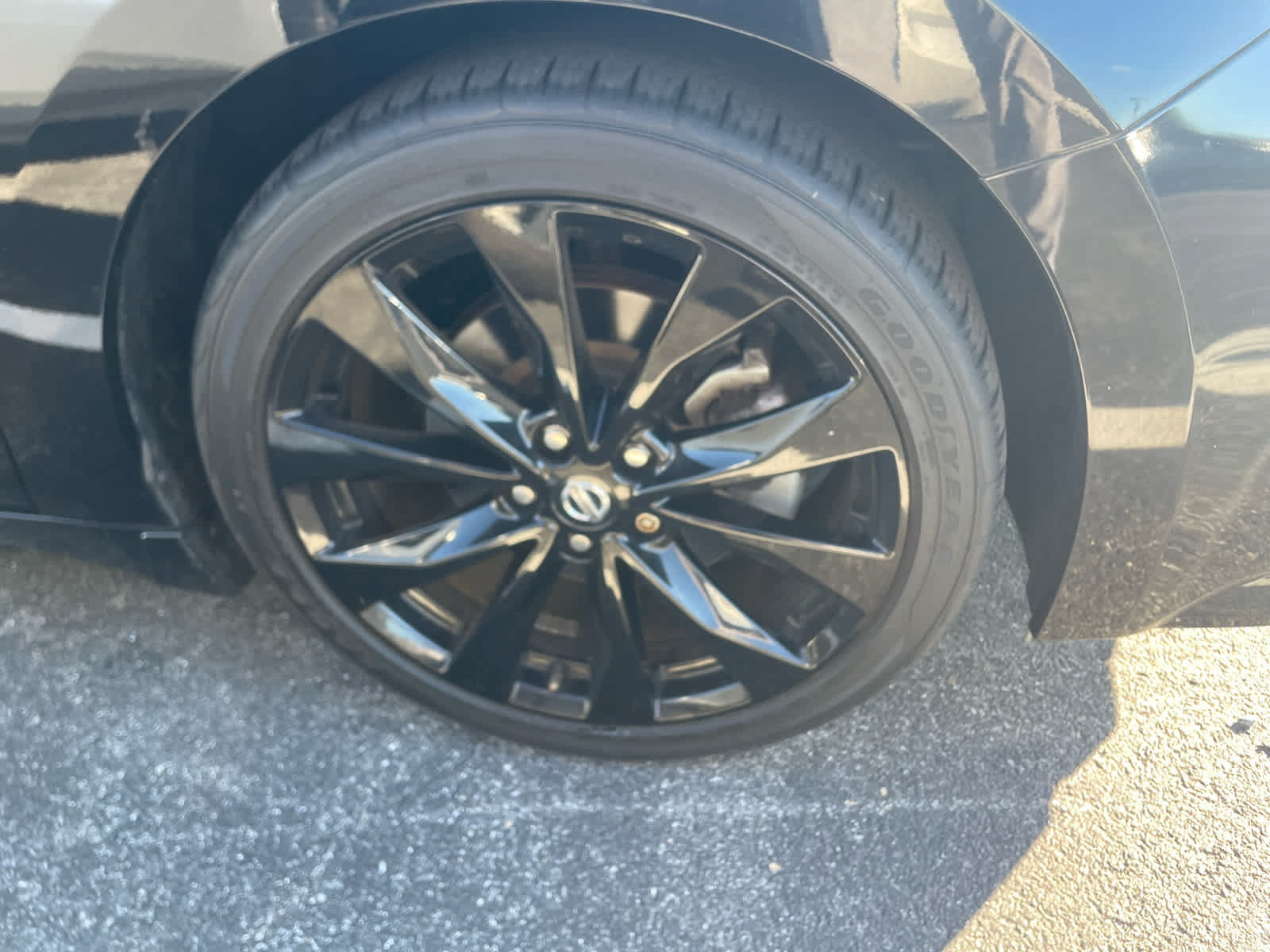 Used 2021 Nissan Maxima SR w/ Sport Mat Group FWD image 4
