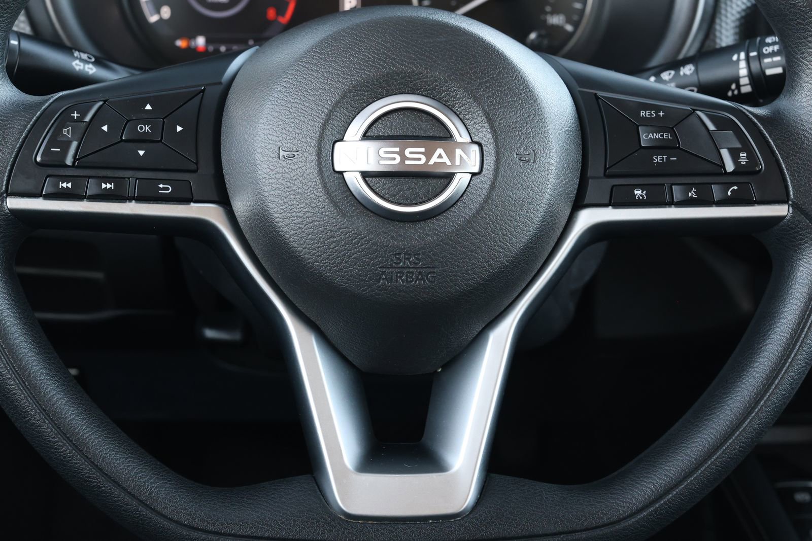 Used 2022 Nissan Kicks SV image 16