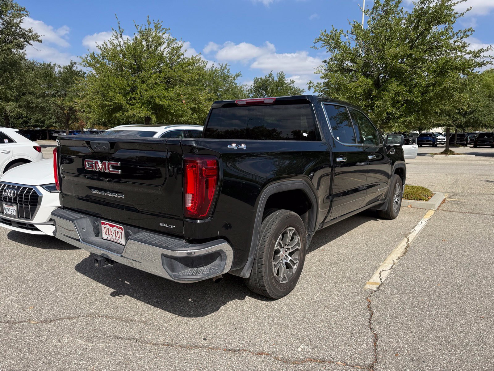 Used 2025 GMC Sierra 1500 SLT AWD/4WD image 4