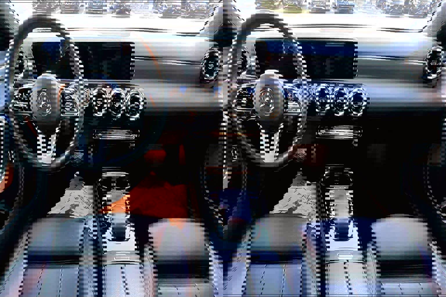 Used 2019 Mercedes-Benz A 220 4MATIC image 14