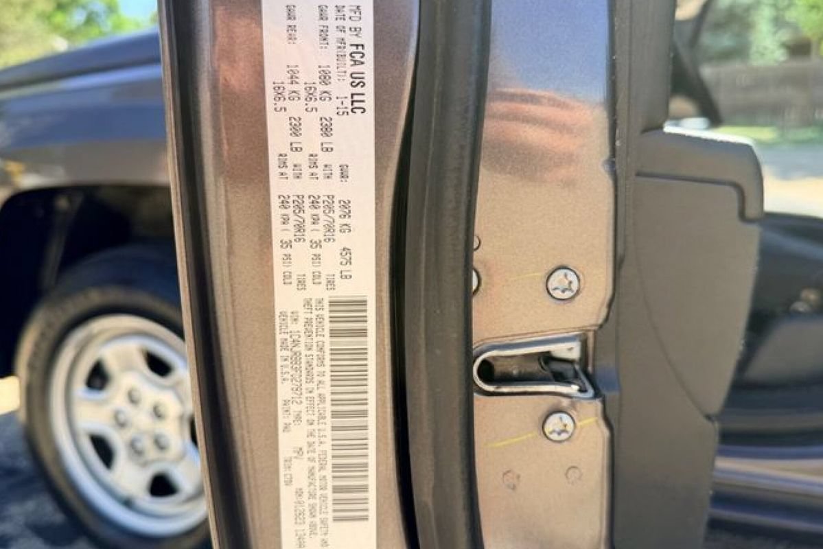 Used 2015 Jeep Patriot Sport AWD/4WD image 32