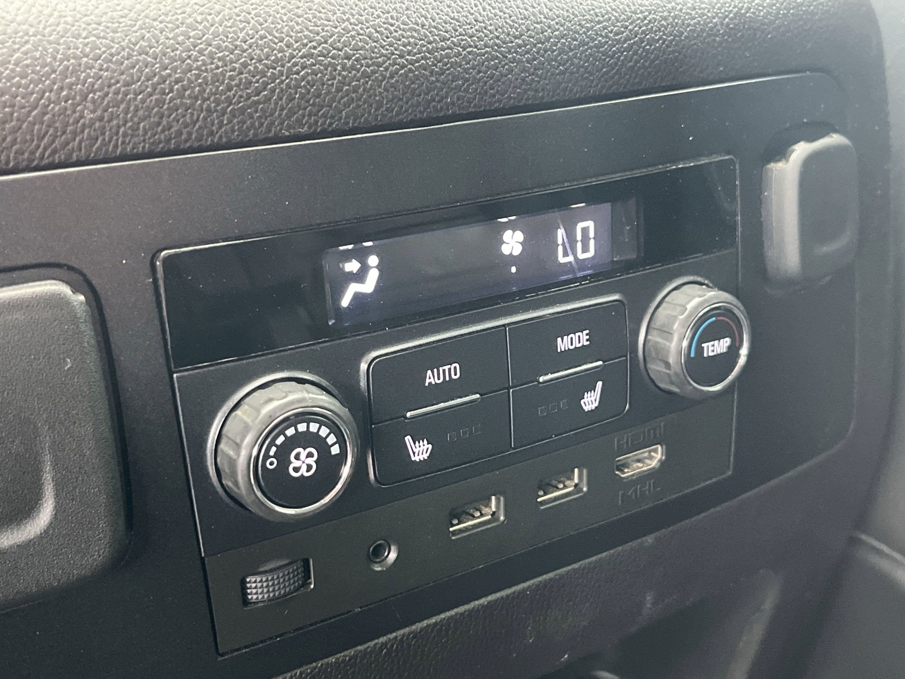 Used 2019 GMC Yukon Denali w/ Open Road Package AWD/4WD image 18