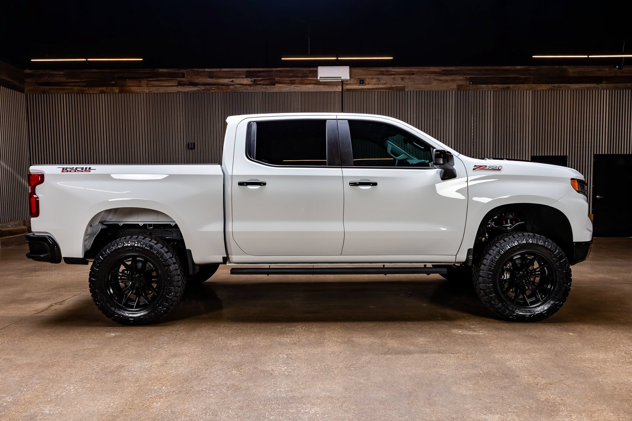 Used 2026 Chevrolet Silverado 1500 LT Trail Boss w/ Convenience Package II AWD/4WD image 11
