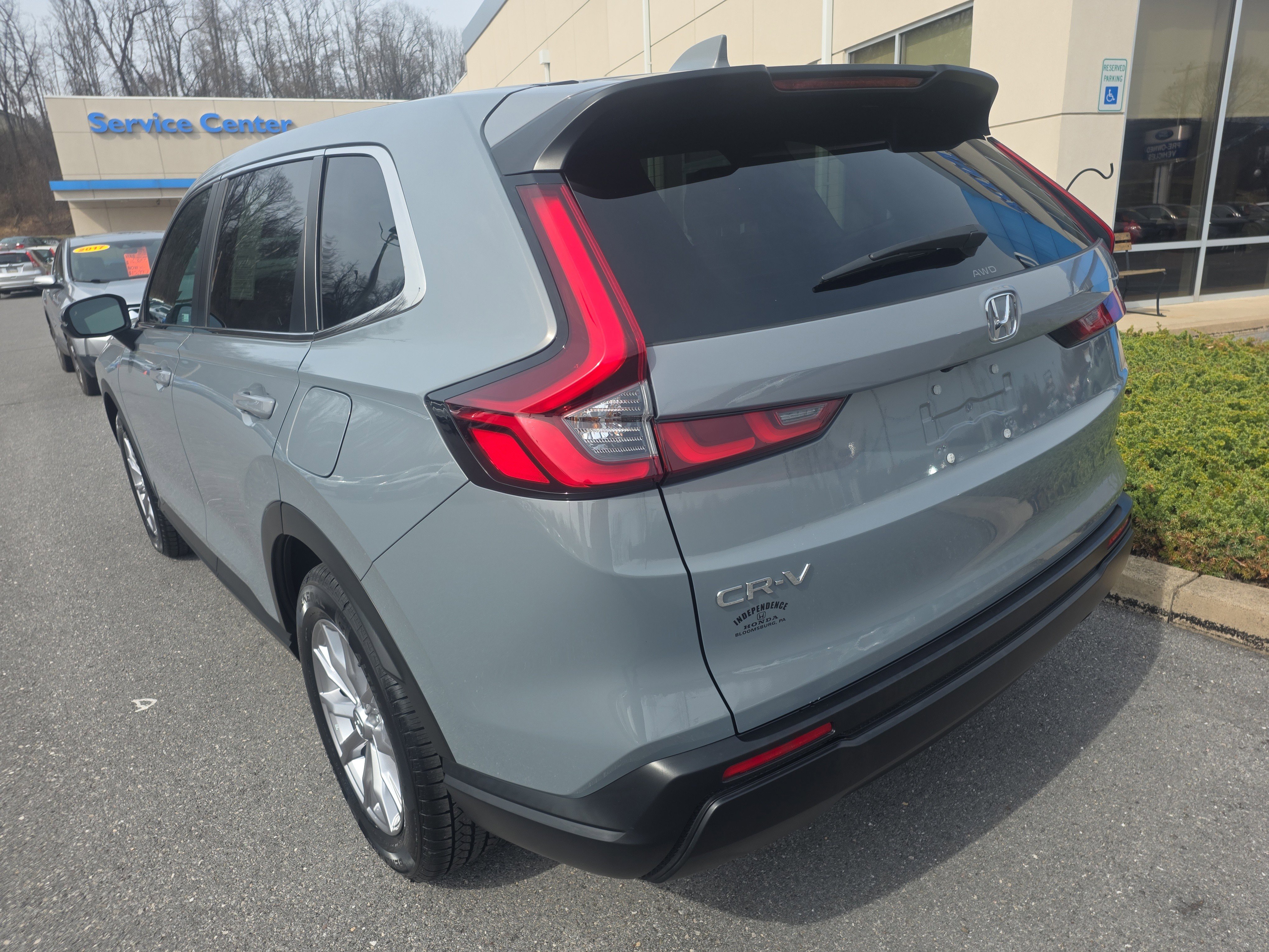 Used 2024 Honda CR-V EX image 7