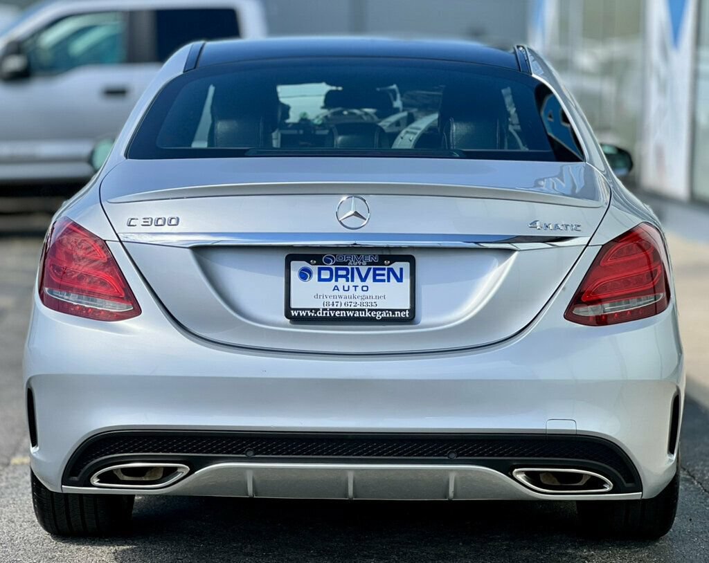 Used 2015 Mercedes-Benz C 300 4MATIC Sedan image 4