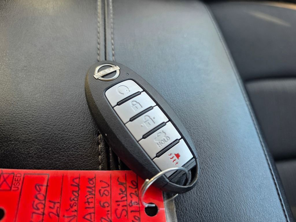 Used 2024 Nissan Altima 2.5 SV image 25