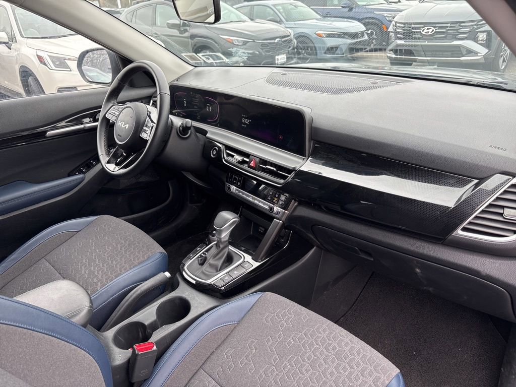 Certified 2025 Kia Seltos S image 8