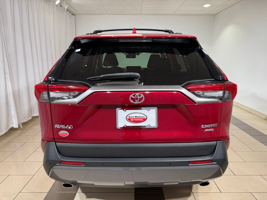 Used 2019 Toyota RAV4 Limited w/ Advanced Technology Package AWD/4WD image 4