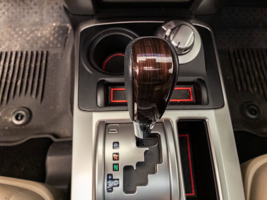 Used 2023 Toyota 4Runner Limited image 21