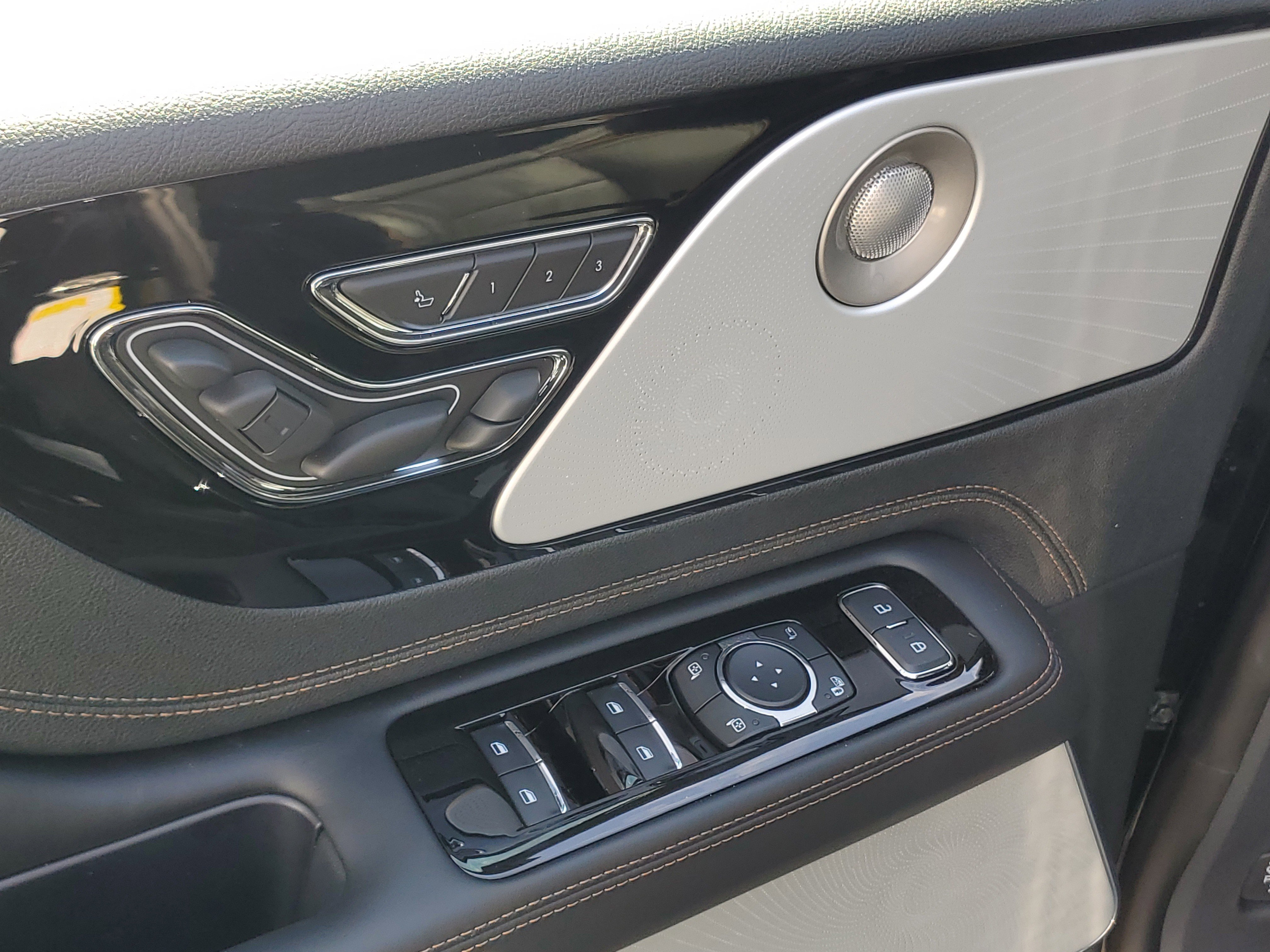 New 2026 Lincoln Aviator Black Label image 9