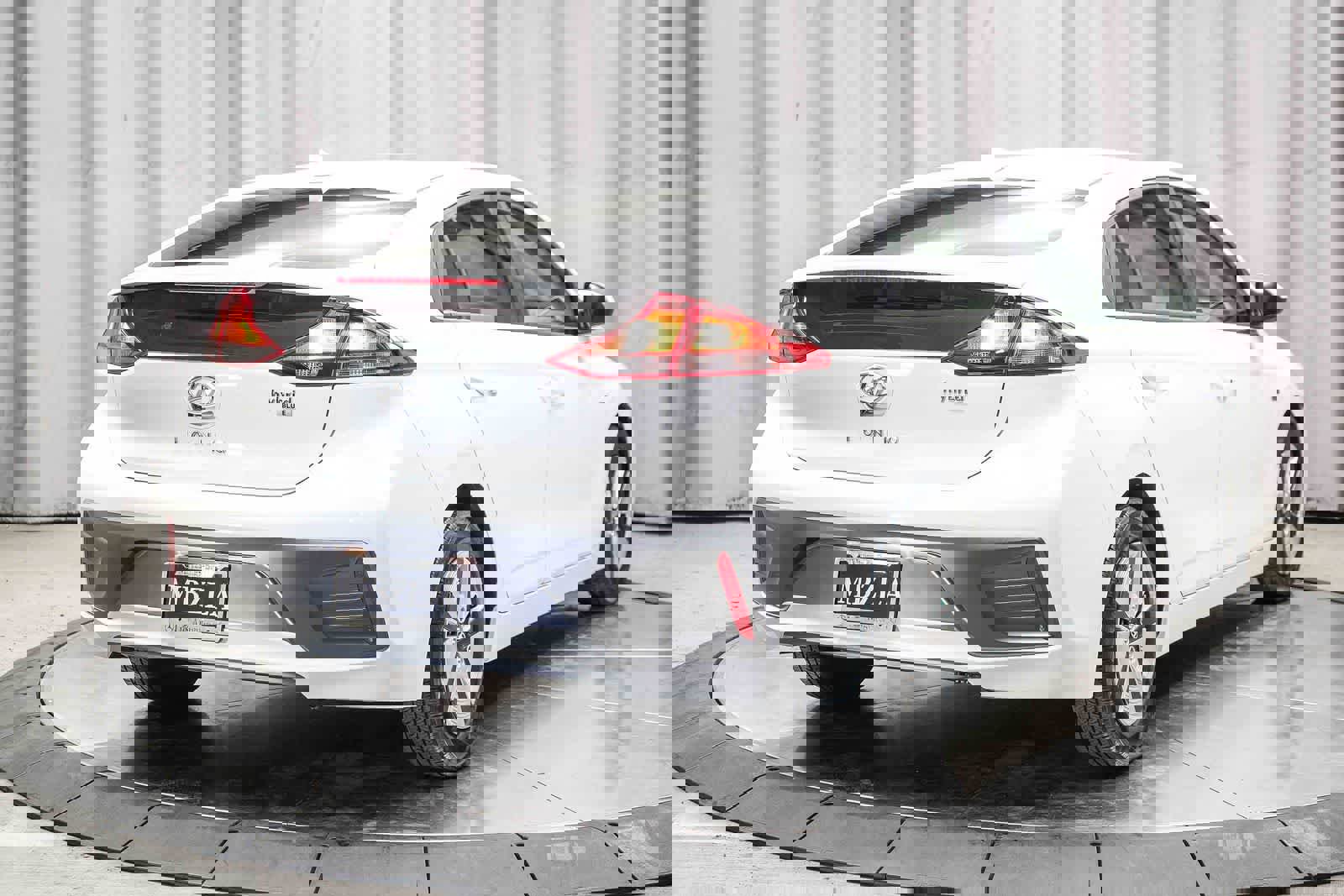 Used 2020 Hyundai Ioniq Blue image 9