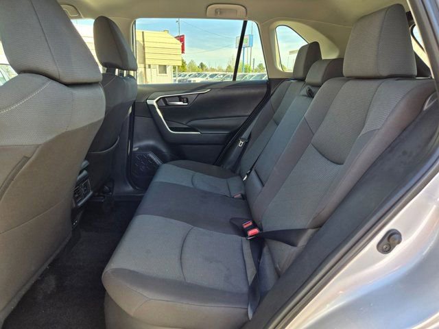 Used 2025 Toyota RAV4 XLE image 25