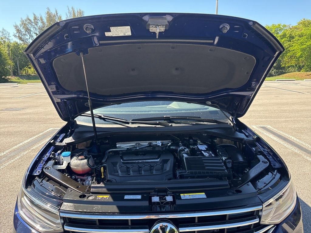 Used 2024 Volkswagen Tiguan Wolfsburg Edition image 12