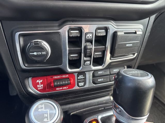 Used 2020 Jeep Gladiator Rubicon w/ Uconnect 4C Nav & Sound Group AWD/4WD image 21