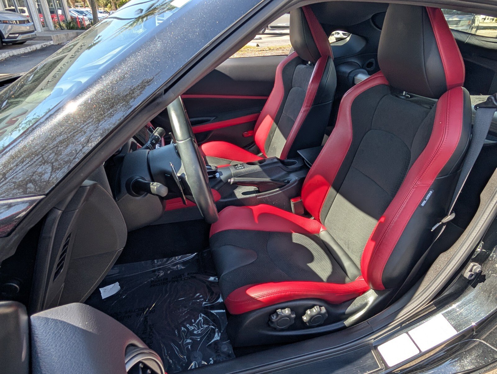 Certified 2024 Nissan Z Performance w/ Floor Mat Package image 10